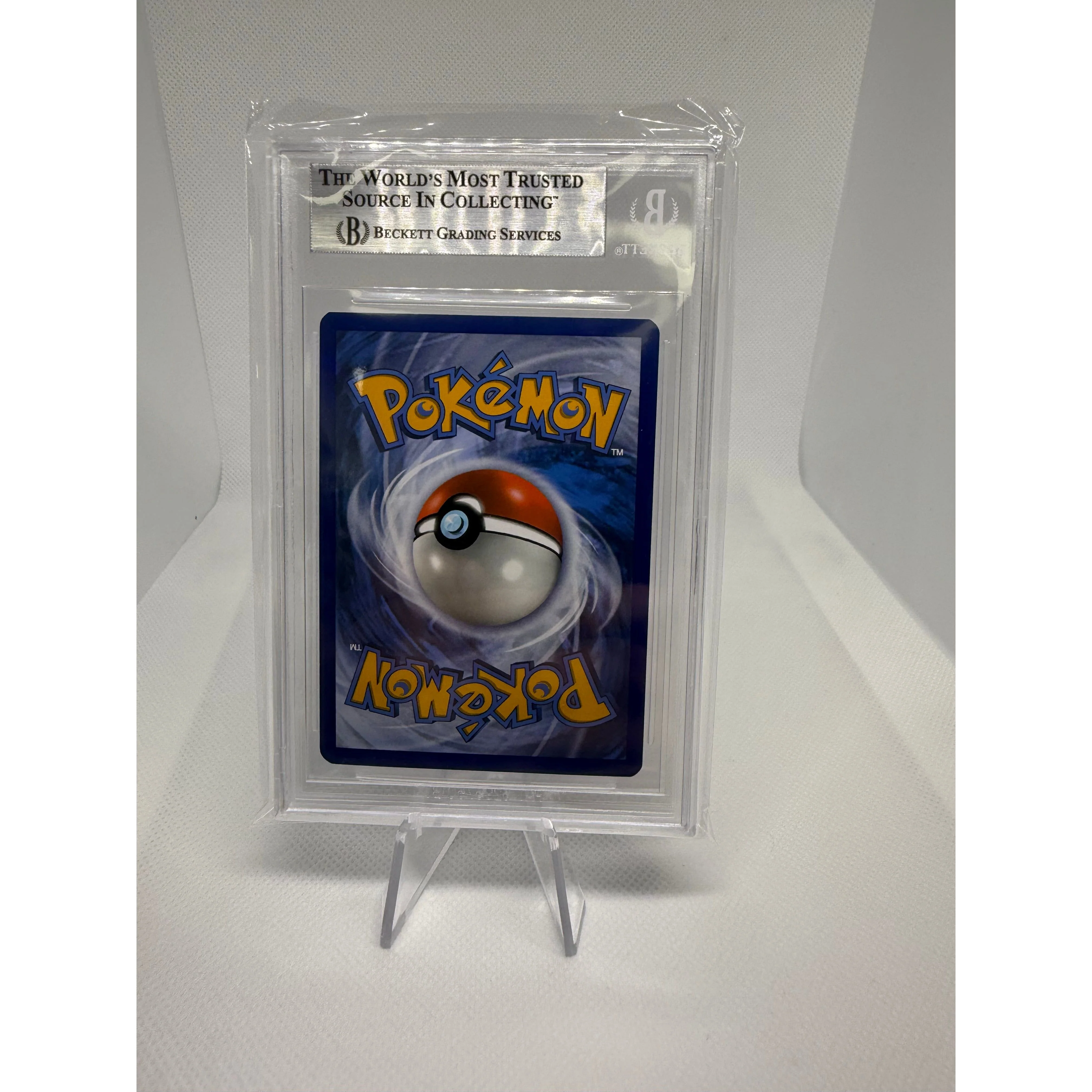 Charizard SM195 BGS Mint 9 - Image 2
