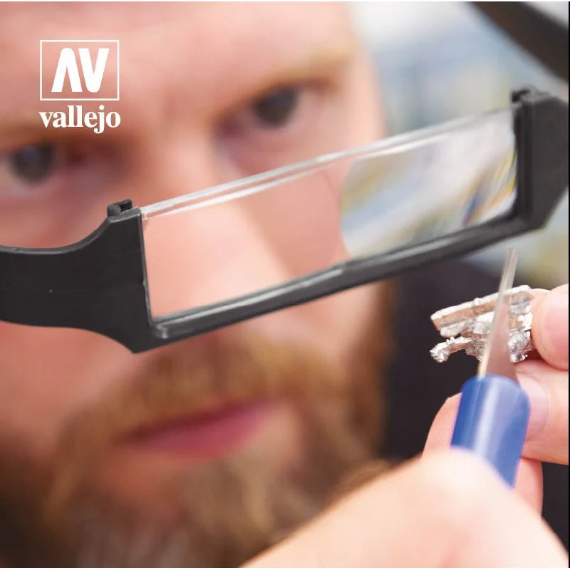 Vallejo Tools Lightweight Headband Magnifier with 4 Lenses - Image 2